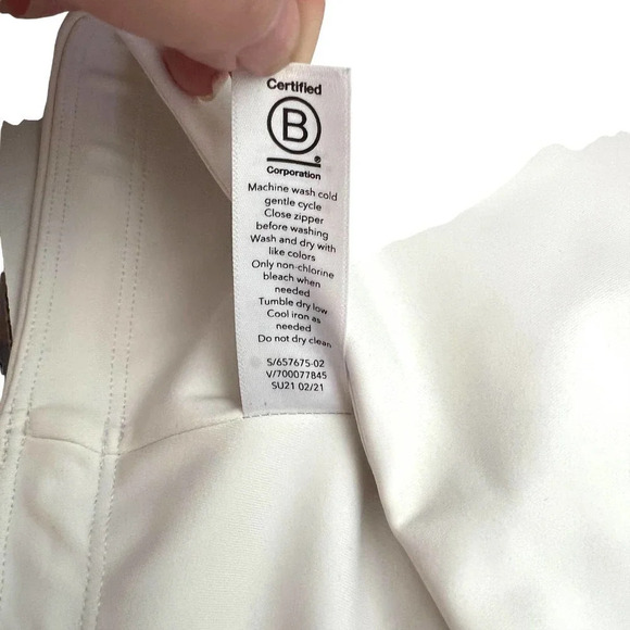 Athleta Run With It 16” Skort in White Plus Size 2X - Picture 10 of 12